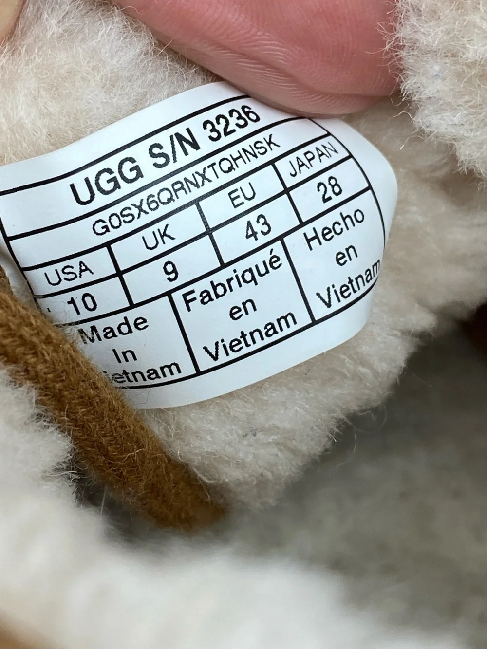 UGG Men’s Neumel Chestnut Suede Lace Up Chukka Boot 3236 Shoe Size 10